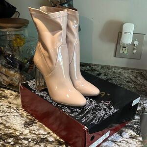 Liliana nude finale 1 woman’s boots size7